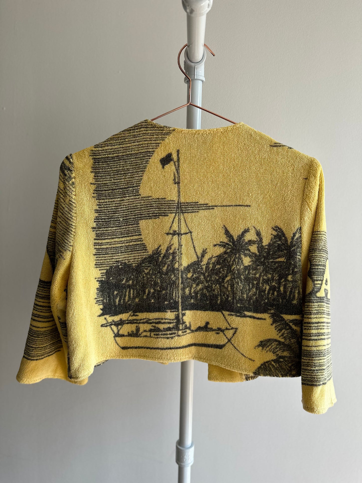 Chica in Sunshine Sails