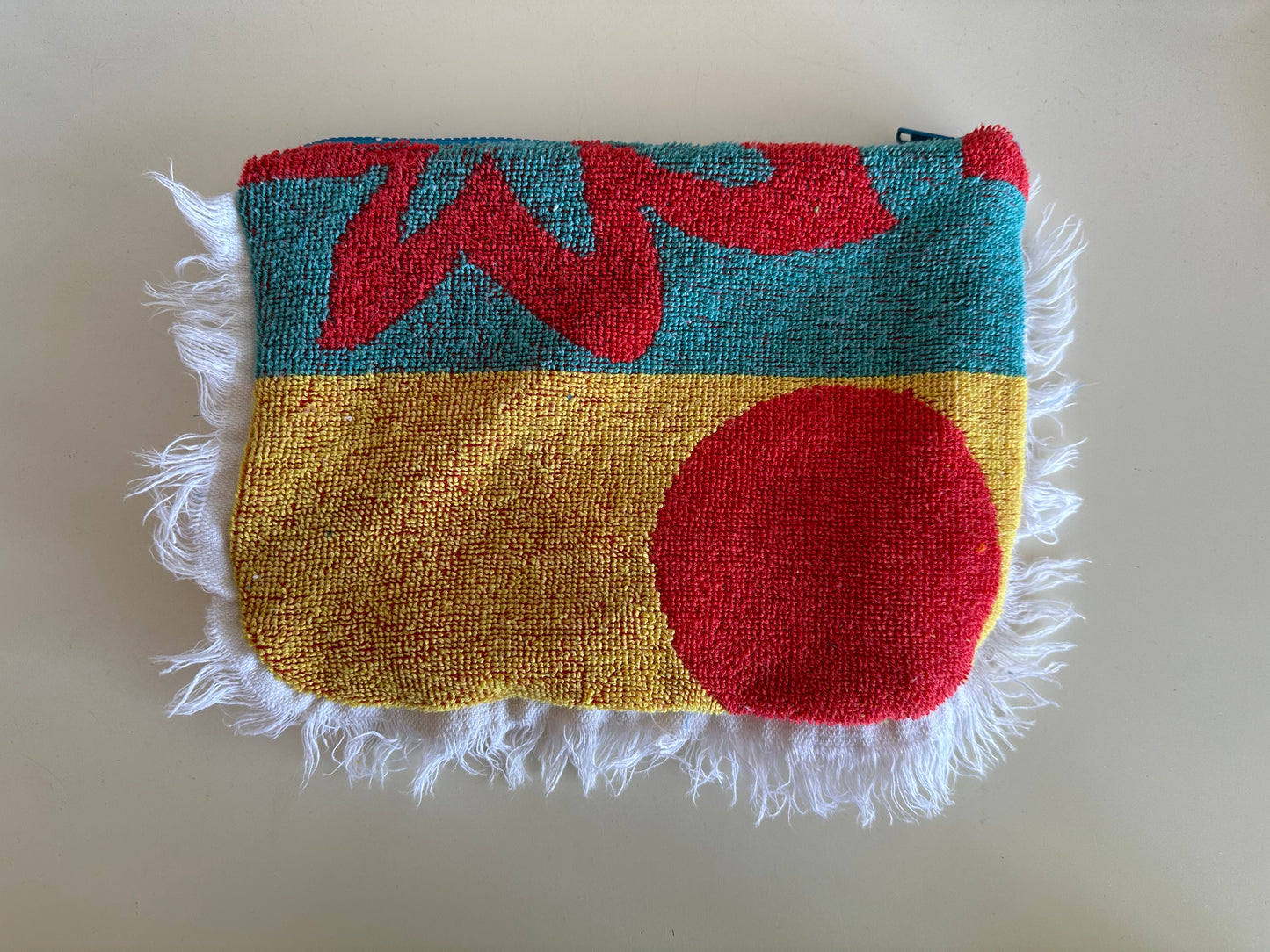 Surf Pouch in Heat Wave