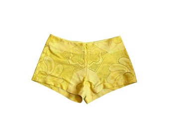 Queen Bee Short in Yellow Tablecloth