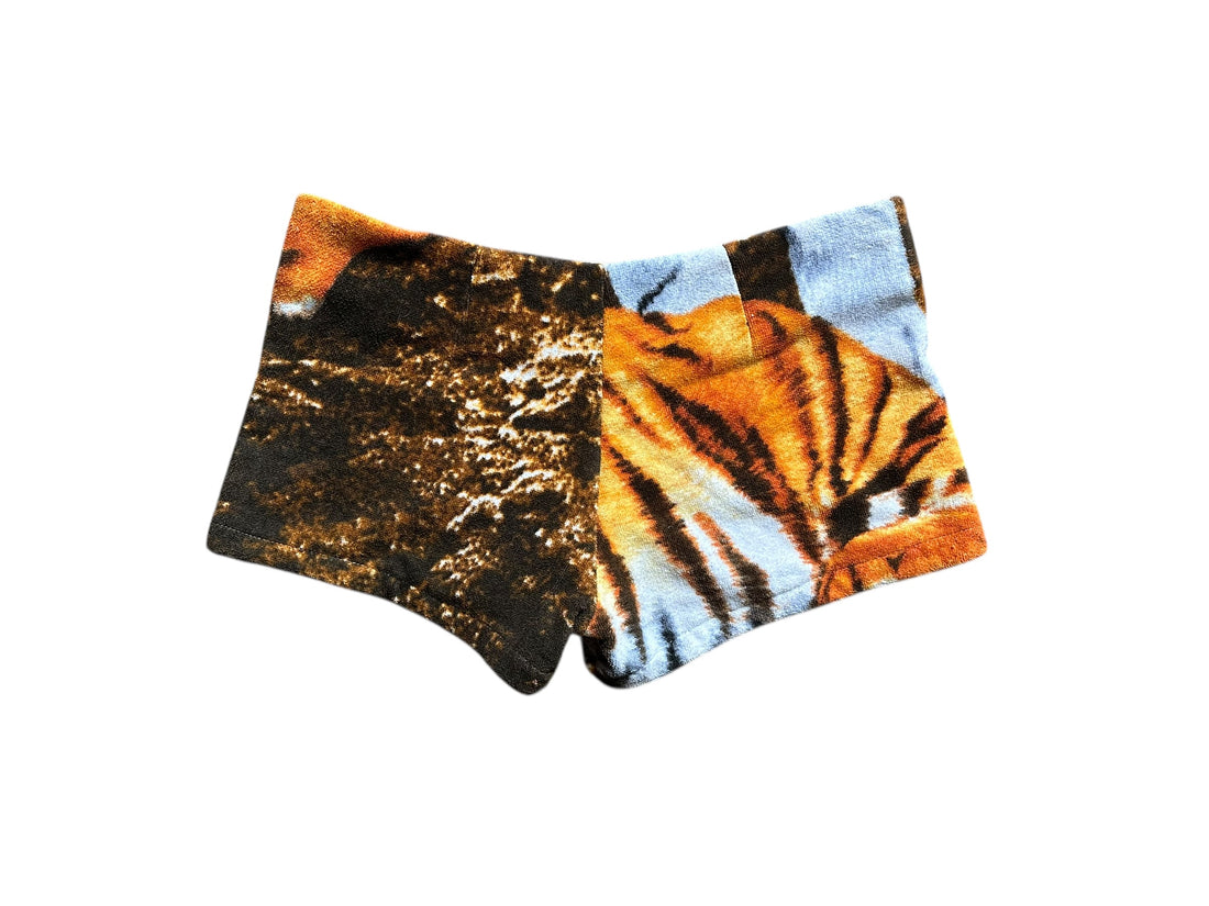 Queen Bee Short in Abstract Tiger