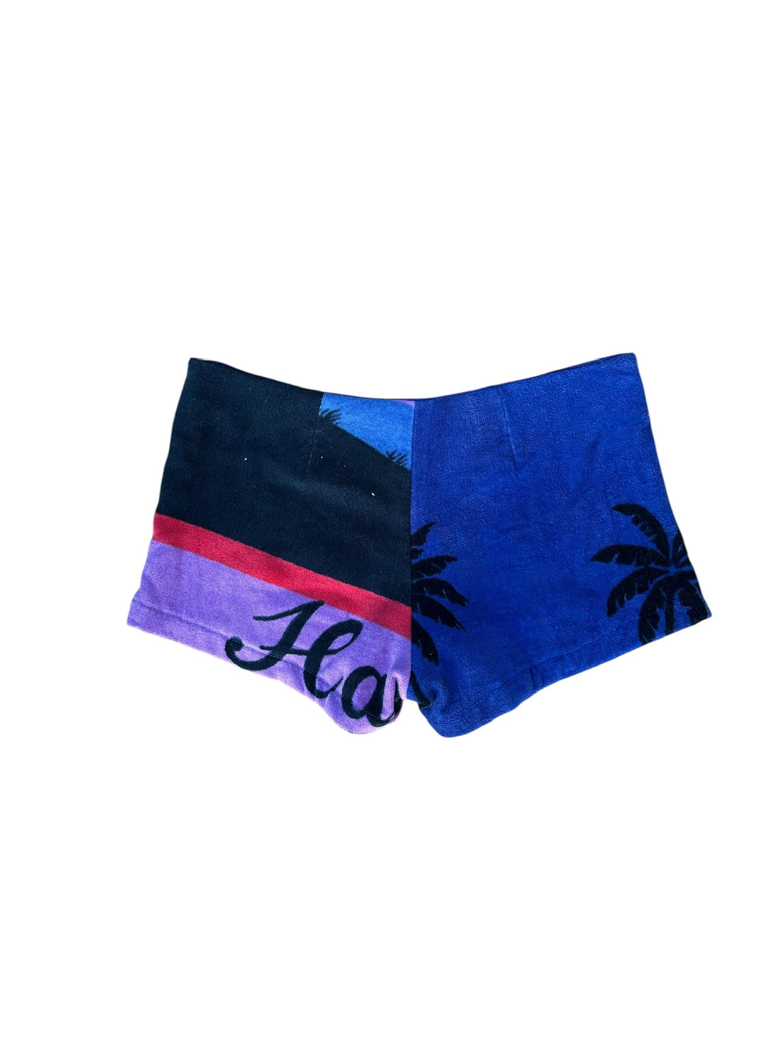 Queen Bee Short in Hawaiian Nights