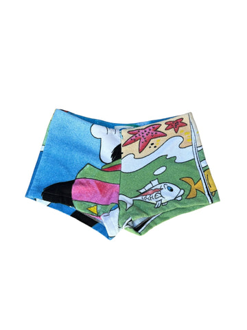 Queen Bee Short in Looney Tunes
