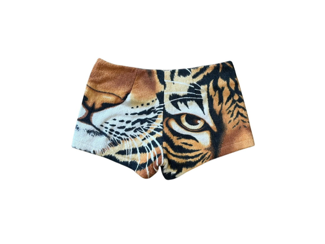 Queen Bee Short in Eye of the Tiger