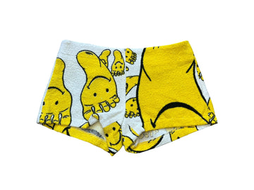 Queen Bee Short in Happy Feet