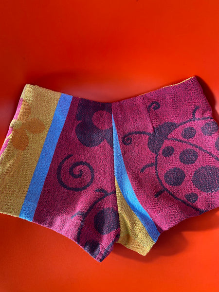 Queen Bee Shorts in Ladybug Picnic