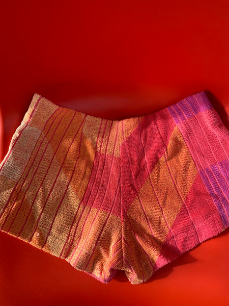 Queen Bee Shorts in Coral Reef