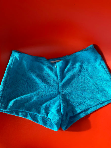 Queen Bee Shorts in Capri Terry